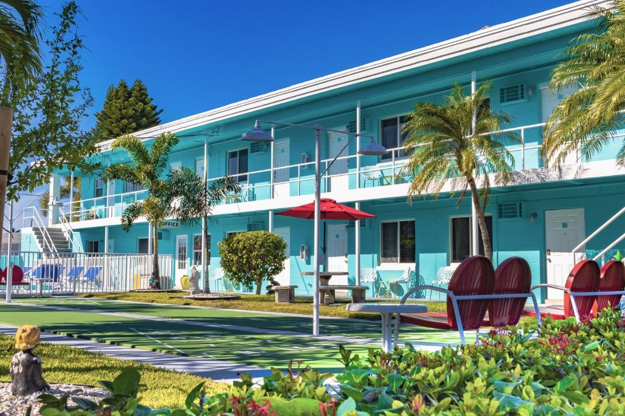 Sea Jay Motel And Marina (Adults Only) St. Pete Beach Exterior photo